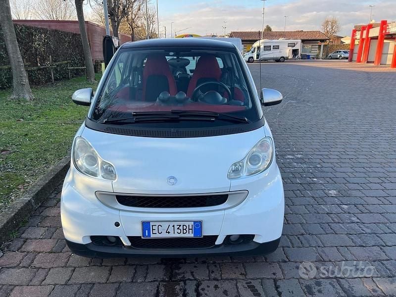 Usata Smart ForTwo Coupé 70 CV (51 kW) 2010 Bianco Coupé
