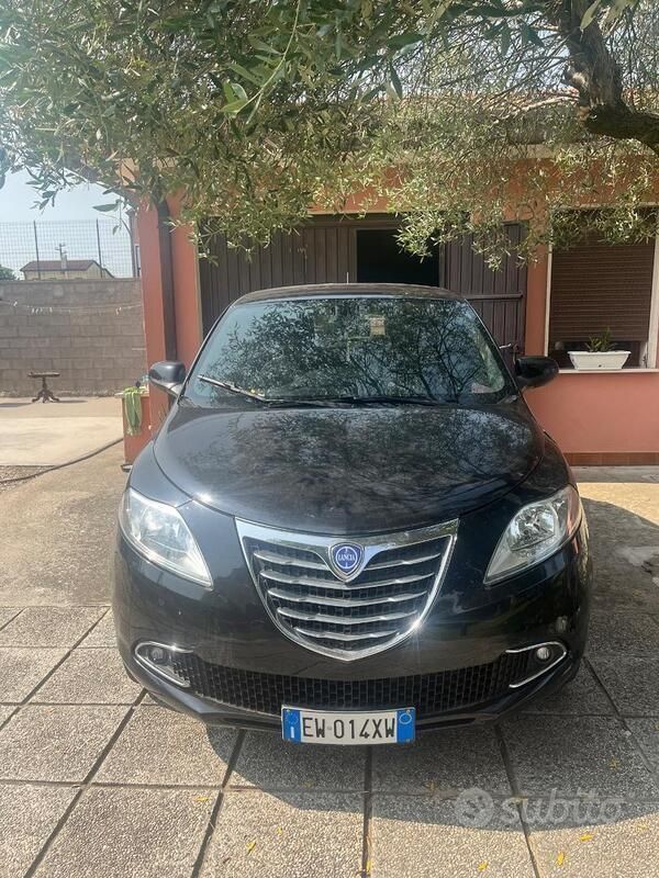 Usata Lancia Ypsilon 2014 Nero Utilitaria