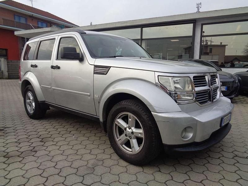 Usata Dodge Nitro 177 CV (130 kW) 2009 Argento SUV