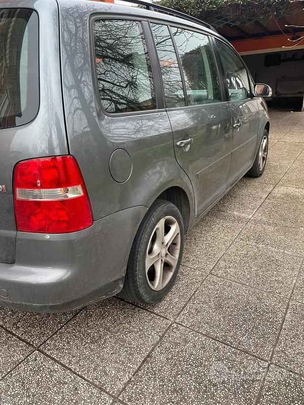 Usata VW Touran Trendline 105 CV (77 kW) 2004 Monovolume