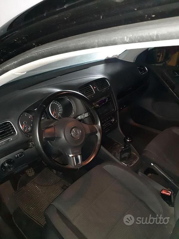 Usata VW Golf VI 122 CV (89 kW) 2009 Nero Utilitaria
