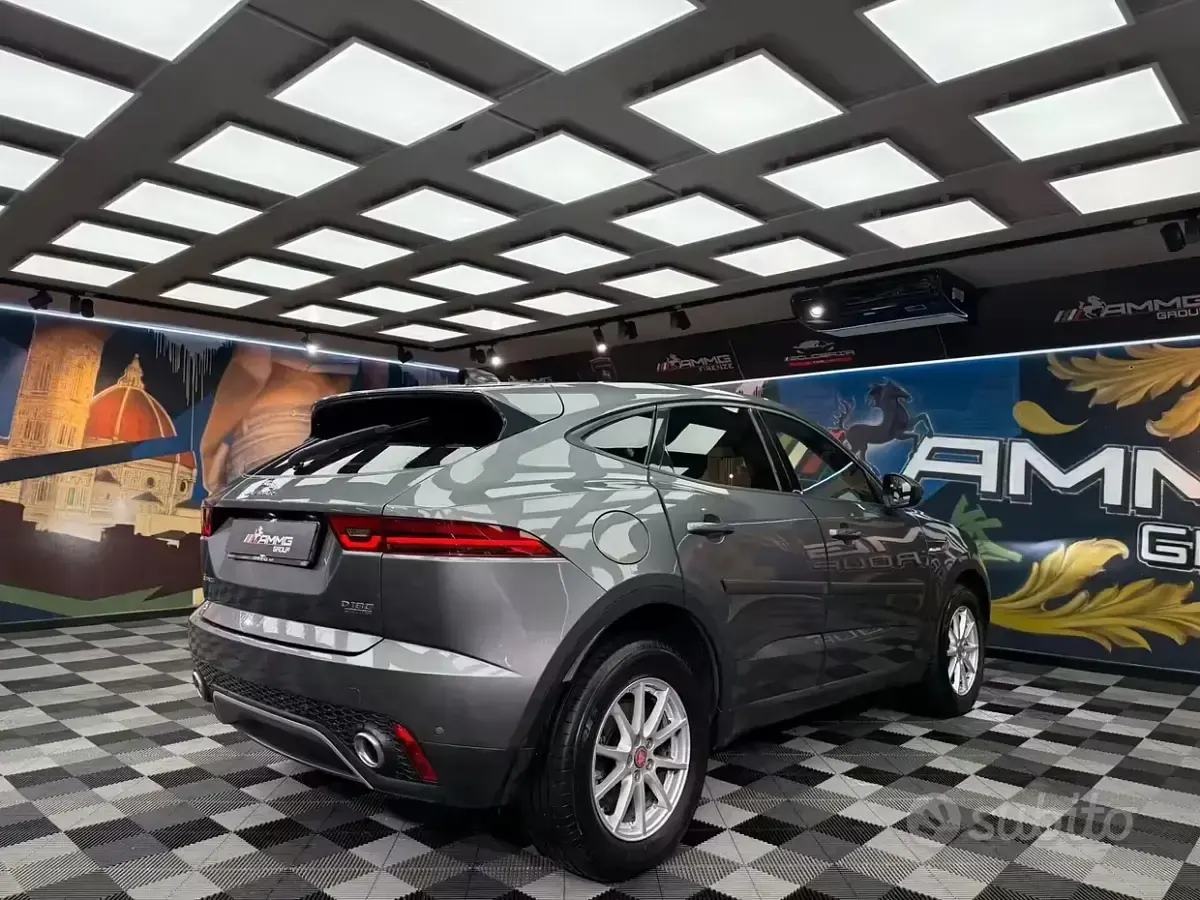 Usata Jaguar E-Pace SE 179 CV (131 kW) 2019 Grigio SUV