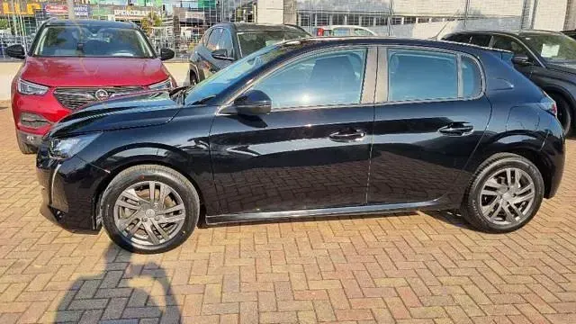Usata Peugeot 208 Allure 102 CV (75 kW) 2021 Nero Utilitaria