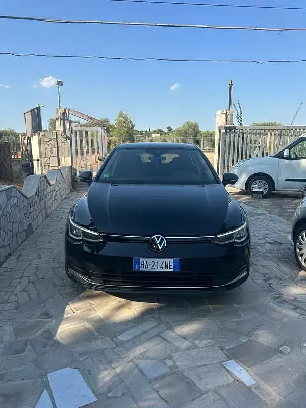 Usata VW Golf VIII Active 116 CV (85 kW) 2023 Nero Berlina