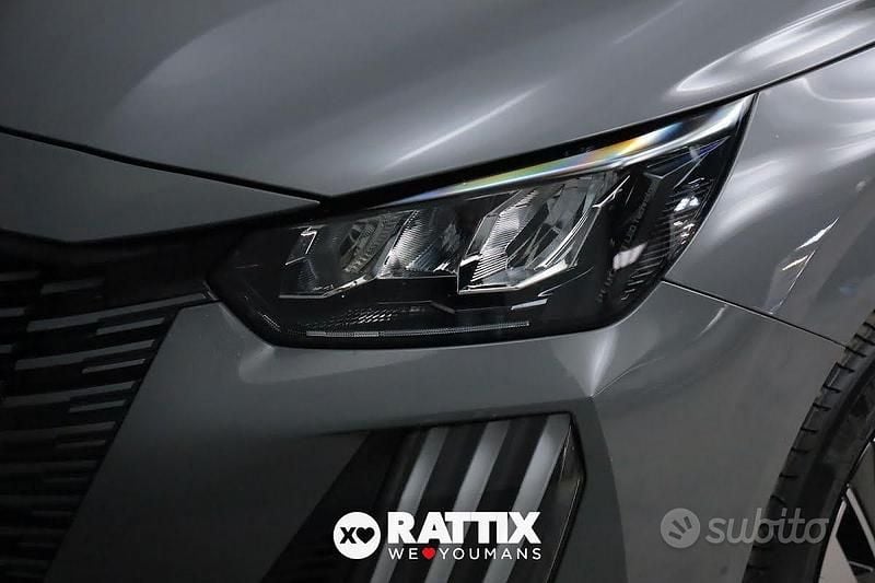 Usata Peugeot 208 Allure 110 CV (80 kW) 2025 Grigio Utilitaria