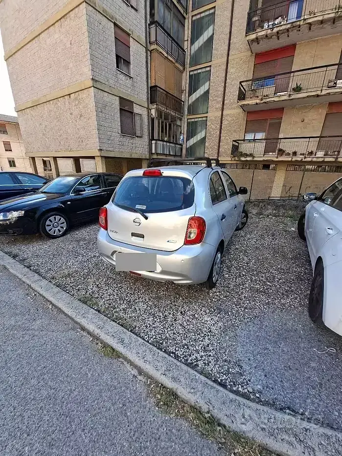 Usata Nissan Micra 80 CV (58 kW) 2014 Grigio Utilitaria