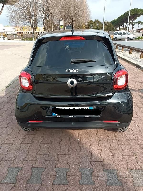 Usata Smart ForFour 71 CV (52 kW) 2018 Utilitaria