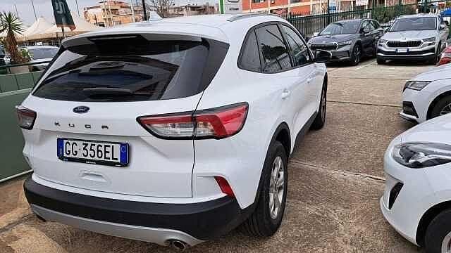 Usata Ford Kuga Titanium 120 CV (88 kW) 2022 Bianco SUV