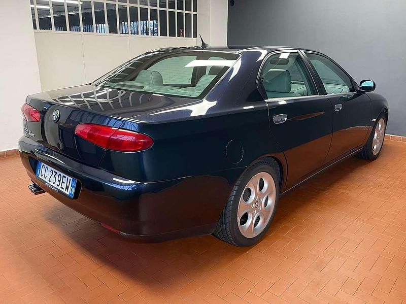 Usata Alfa Romeo 166 Distinctive 220 CV (161 kW) 2002 Blu/azzurro Berlina