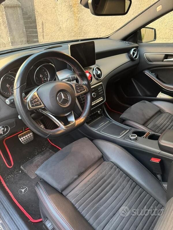 Occasion Mercedes GLA200 Premium 136 ch (100 kW) 2018 Gris SUV