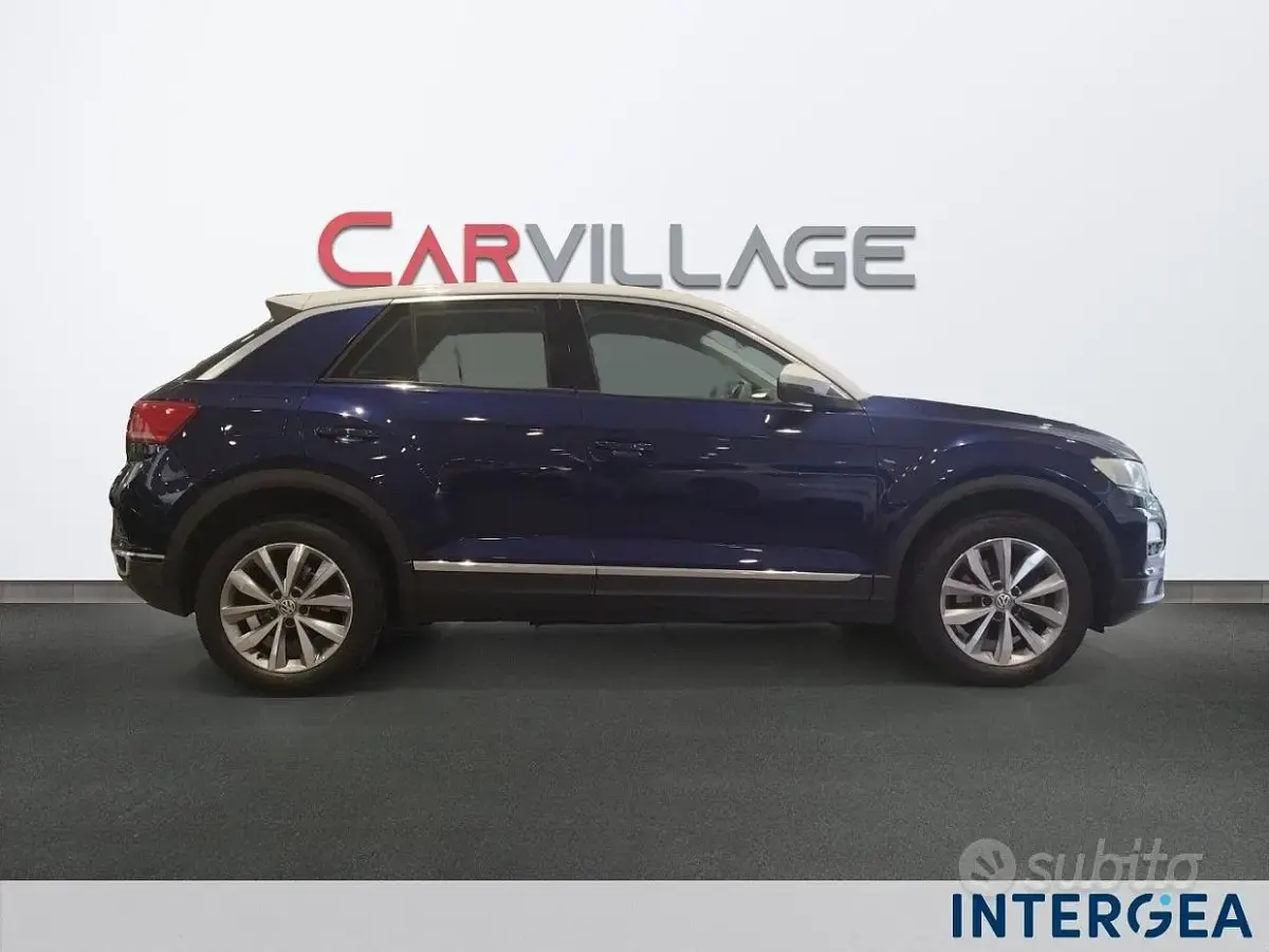 Usata VW T-Roc Style 116 CV (85 kW) 2018 Bluazzurro SUV