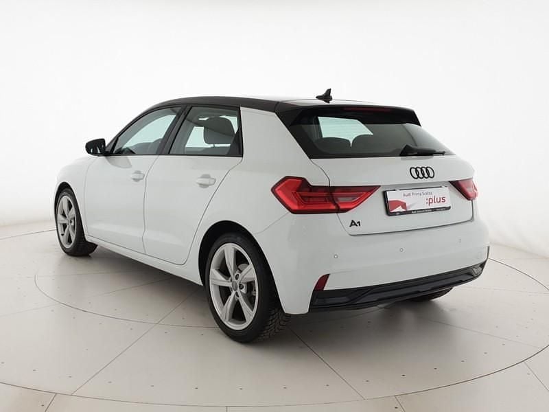 Usata Audi A1 Sportback Admired 116 CV (85 kW) 2020 Bianco ghiaccio metallizzato grigio manhattan metallizzato Utilitaria