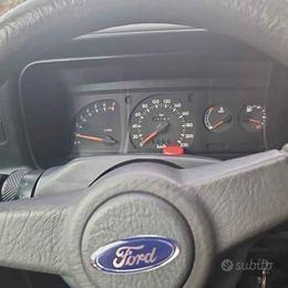 Usato 1987 Ford Escort 1.6 Benzin 129 CV (11.500 €)