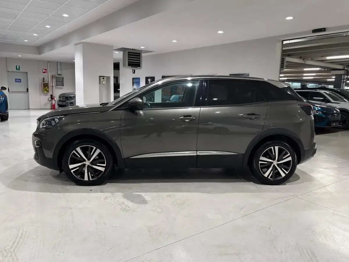 Usata Peugeot 3008 Allure 120 CV (88 kW) 2016 Grigio SUV