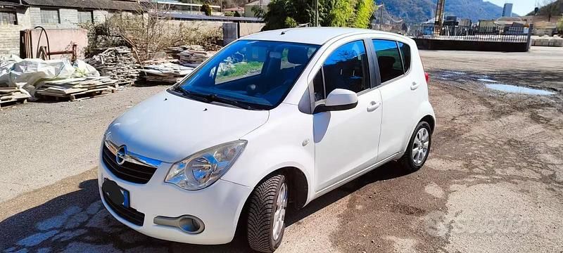 Usata Opel Agila 65 CV (47 kW) 2008 Bianco Utilitaria