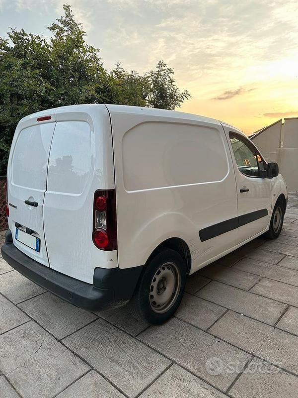 Usata Peugeot Partner 2016 Bianco Monovolume