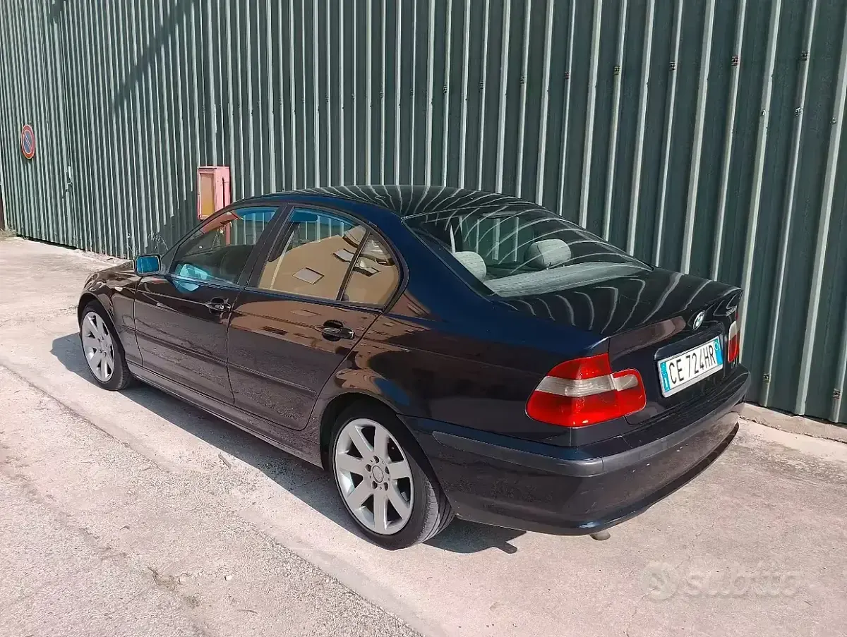 Usata BMW 320 150 CV (110 kW) 2003 Blu Berlina