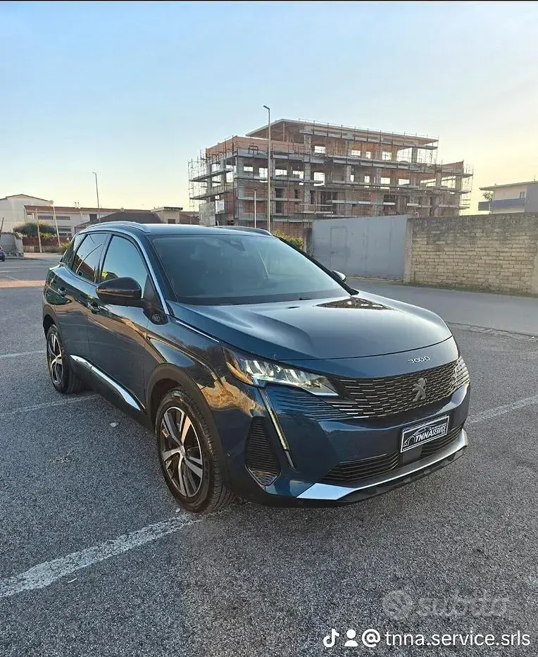 Begagnad Peugeot 3008 Allure 131 HK (96 kW) 2021 Blå SUV