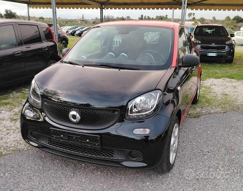 Nero Usata 2016 Smart ForFour Passion Utilitaria | 8400 € (Buon prezzo) - Immagine 1/4