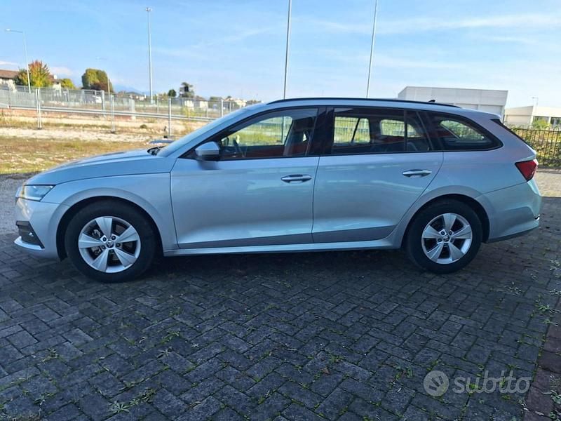 Usata Skoda Octavia G-TEC Executive 131 CV (96 kW) 2021 Grigio Station wagon