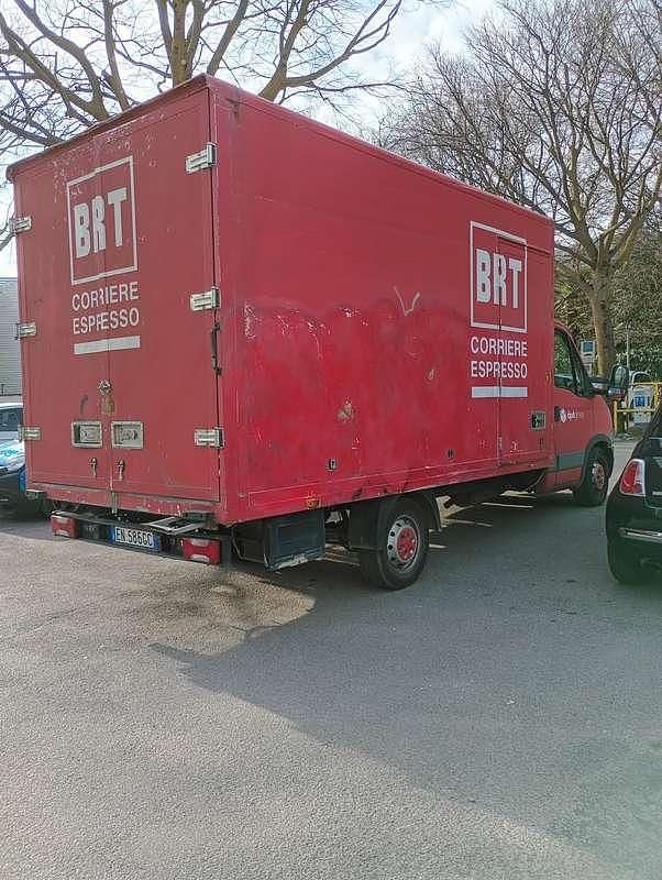 Usata Iveco Daily 106 CV (77 kW) 2012 Rosso Furgone