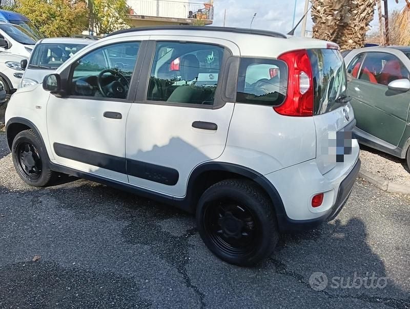 Usata Fiat Panda 4x4 S 80 CV (58 kW) 2017 Bianco Utilitaria