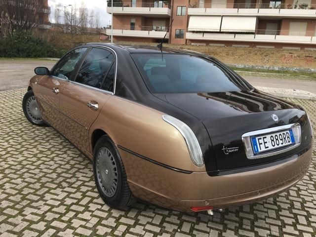Lancia thesis centenario usata picture