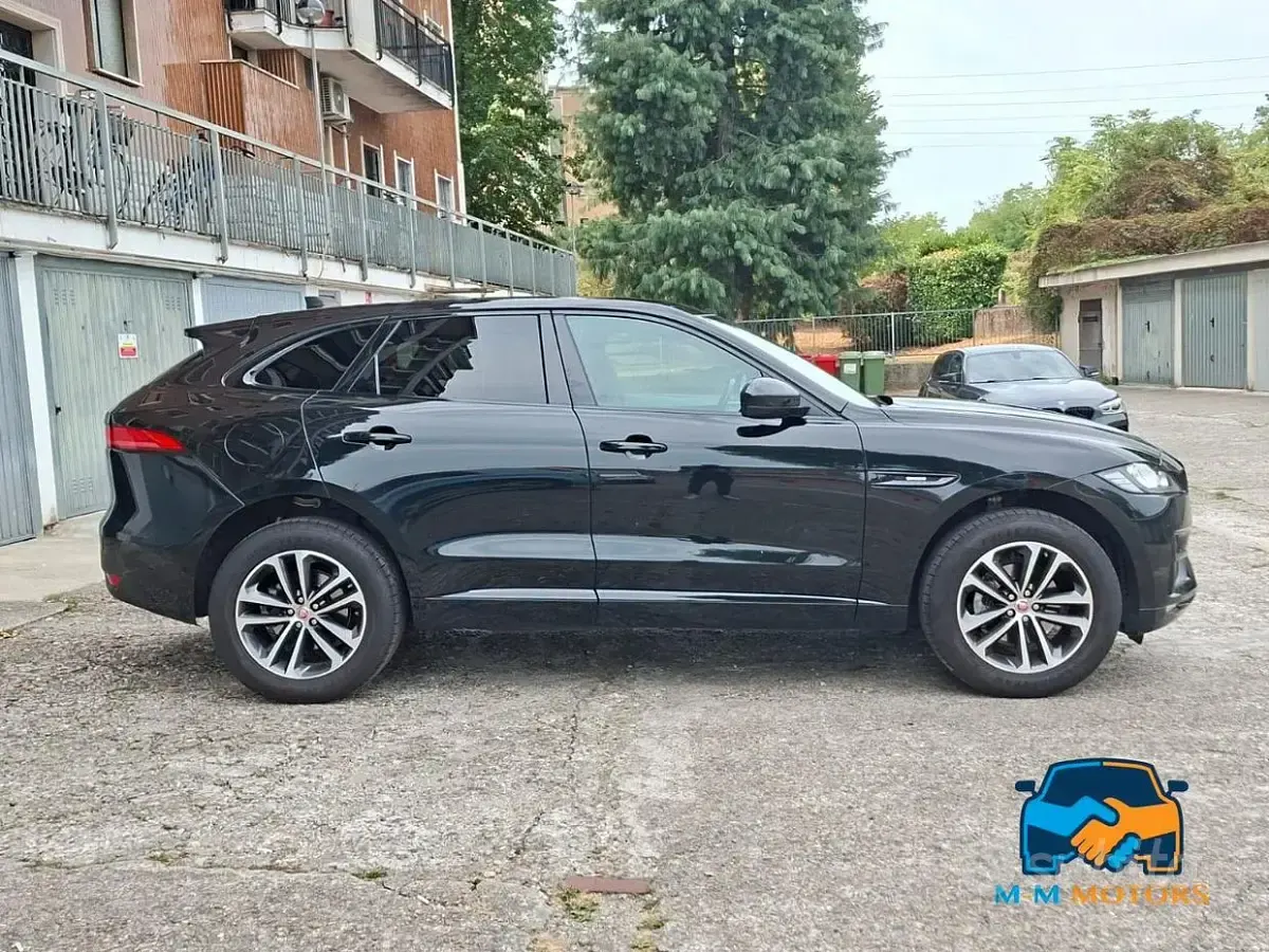 Usata Jaguar F-Pace R-Sport 250 CV (183 kW) 2020 Nero SUV