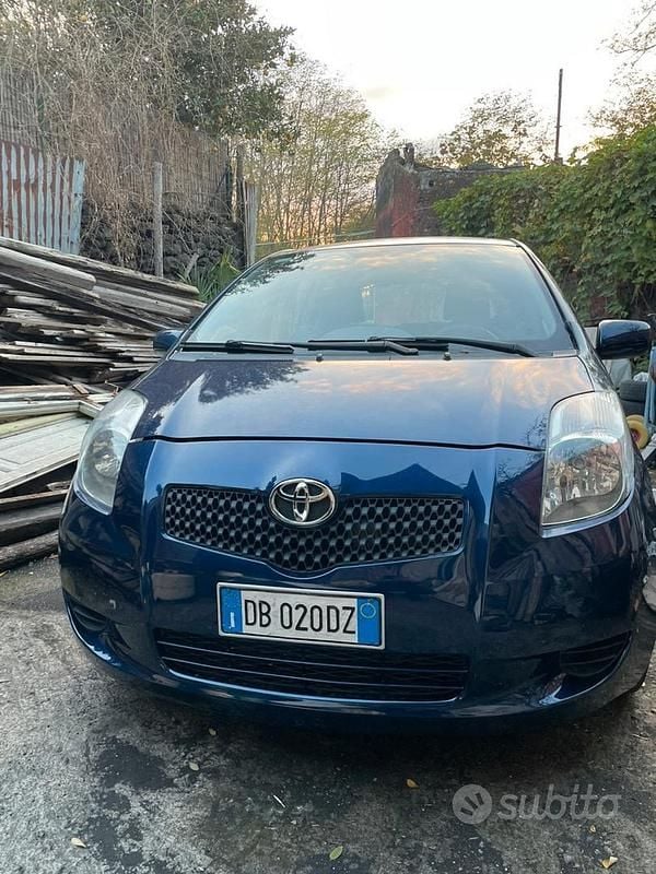 Usata Toyota Yaris 90 CV (66 kW) 2006 Berlina