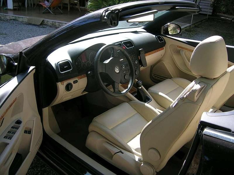 Usata VW Eos 150 CV (110 kW) 2006 Marrone Cabrio