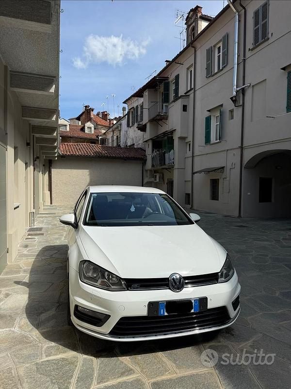 Usata VW Golf VII R-line 110 CV (80 kW) 2016 Bianco Berlina