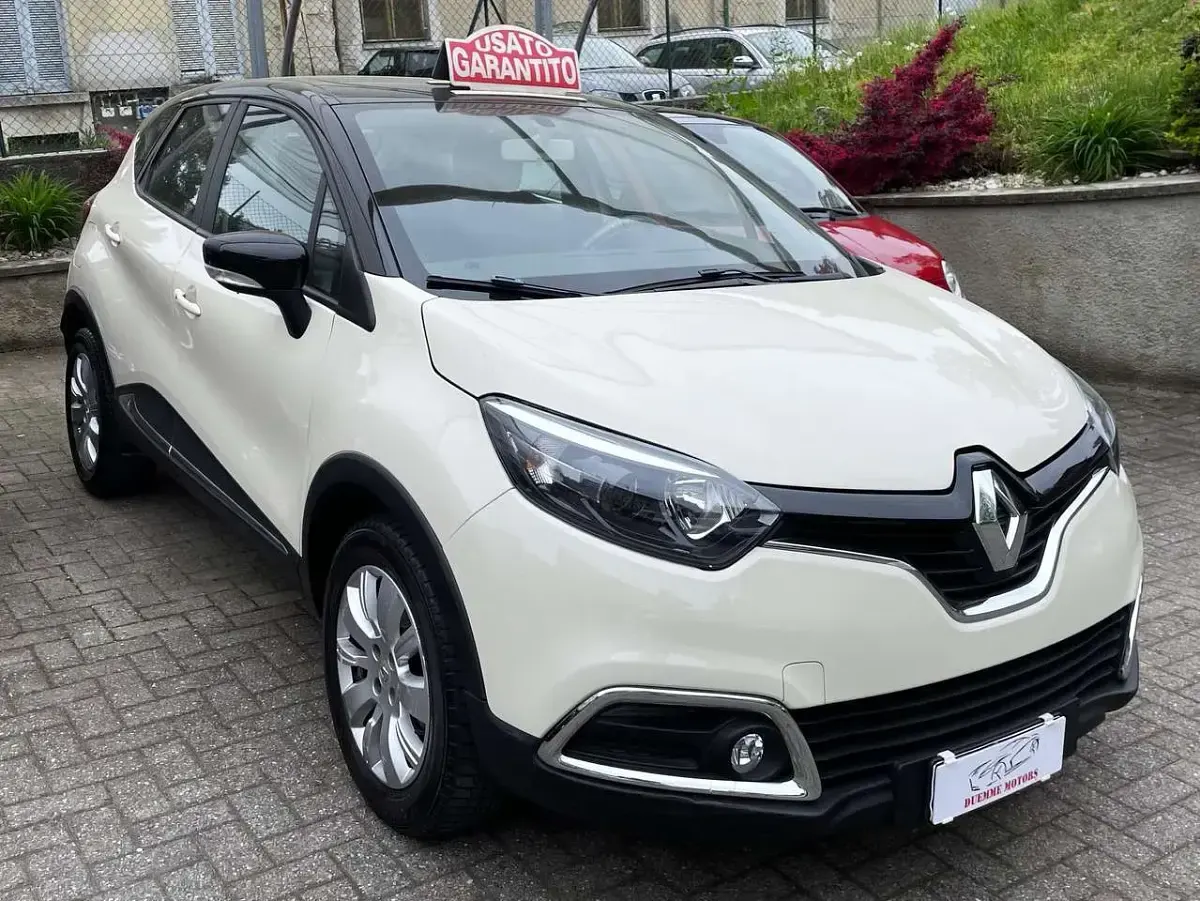 Usata Renault Captur 90 CV (66 kW) 2015 Beige SUV