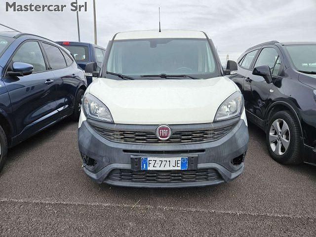 Usata Fiat Doblò 95 CV (69 kW) 2019 Bianco Monovolume