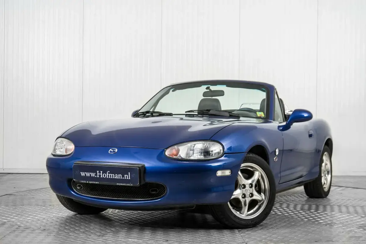 Usata Mazda MX5 141 CV (103 kW) 1999 Blu Cabrio