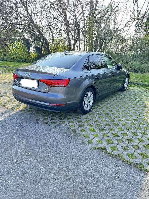 Usata Audi A4 Business 150 CV (110 kW) 2017 Berlina