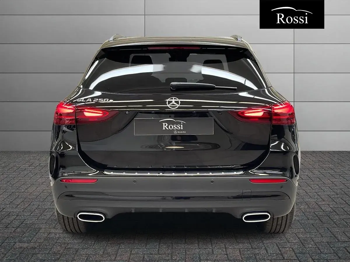 Nuova Mercedes GLA250 163 CV (119 kW) 2026 Nero SUV