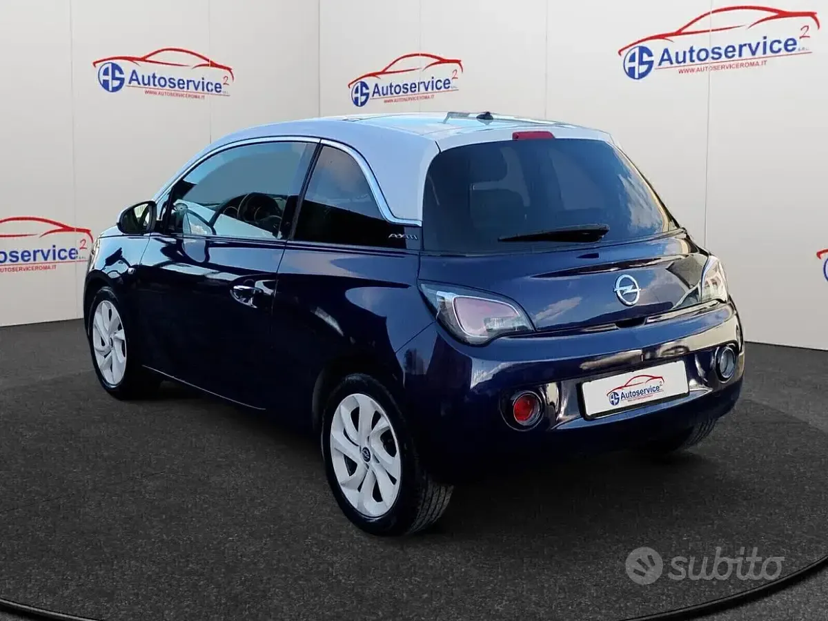 Usata Opel Adam 70 CV (51 kW) 2013 Bluazzurro Utilitaria