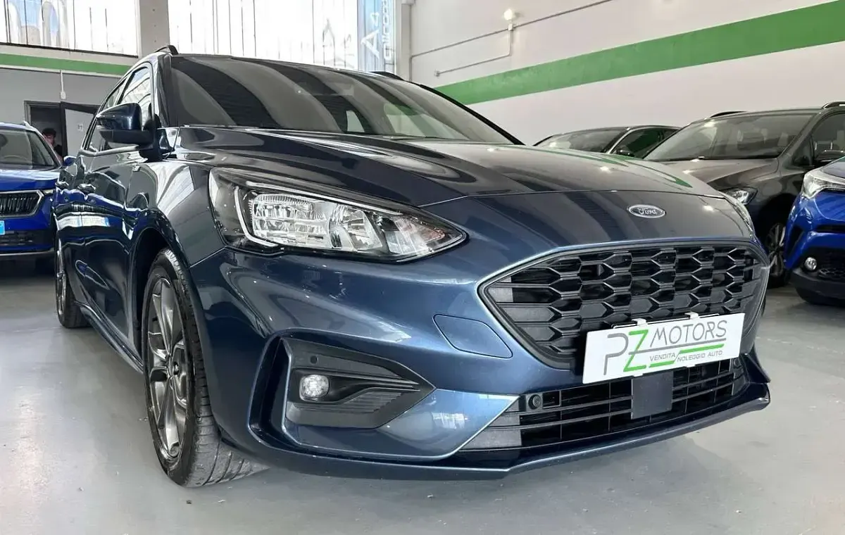 Usata Ford Focus ST-Line 120 CV (88 kW) 2021 Blu/azzurro Station wagon
