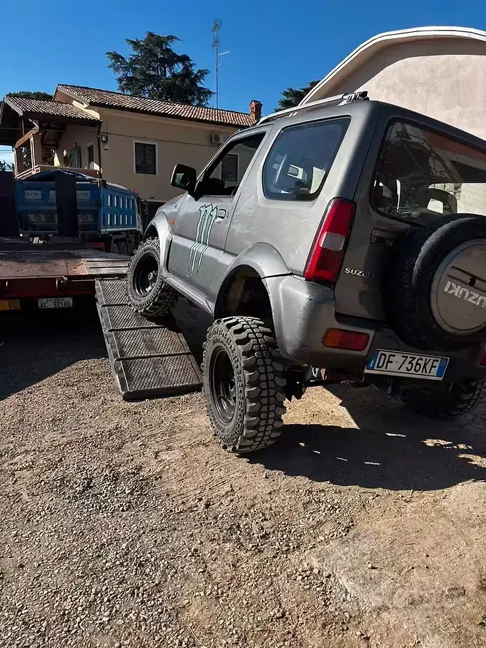 Usata Suzuki Jimny 82 CV (60 kW) 2007 SUV