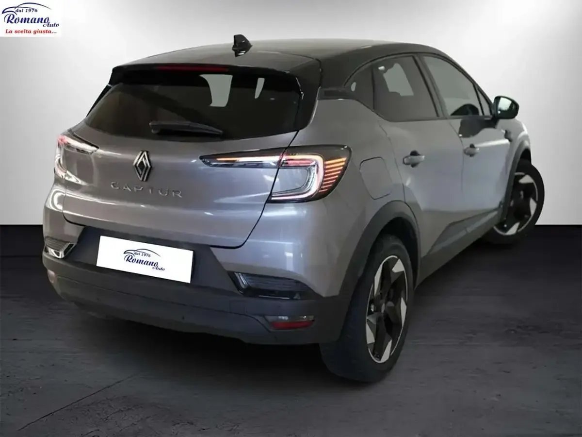 Usata Renault Captur Techno 91 CV (66 kW) 2025 Grigio SUV