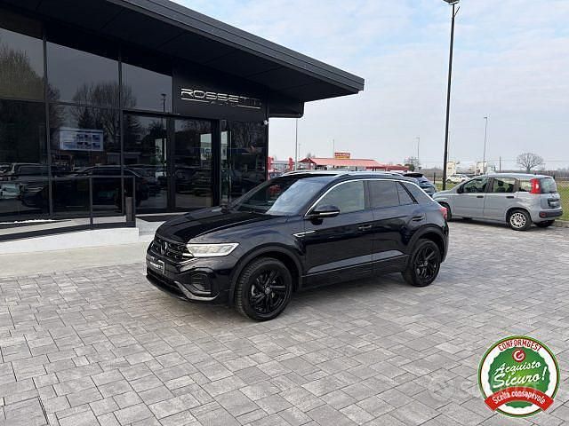 Usata VW T-Roc R-line 150 CV (110 kW) 2023 Nero SUV