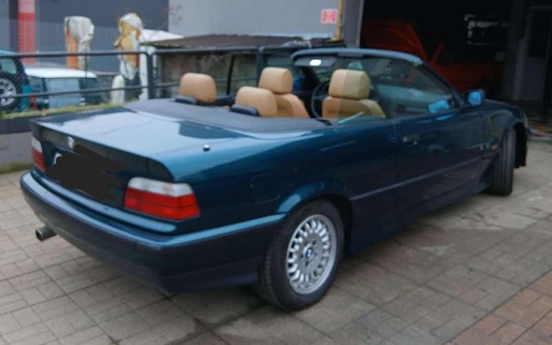 Usata BMW 318 116 CV (85 kW) 1995 Blu/azzurro Cabrio