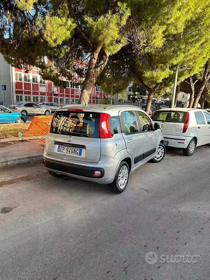Usata Fiat Panda Pop 69 CV (50 kW) 2012 Grigio Utilitaria