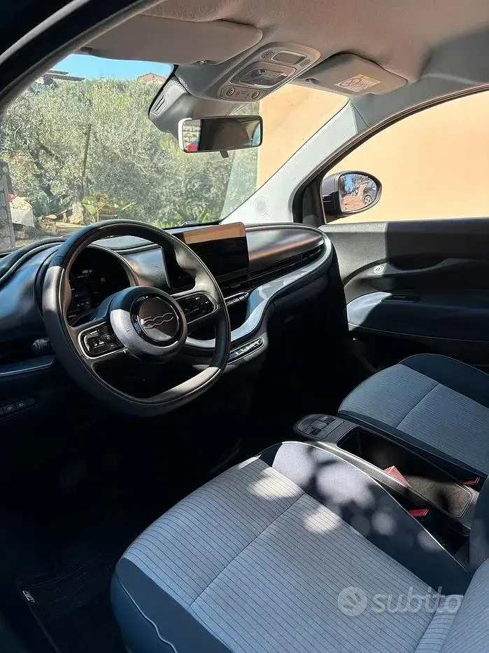 Usata Fiat 500e La Prima 42 kW (58 CV) 2021 Grigio Berlina