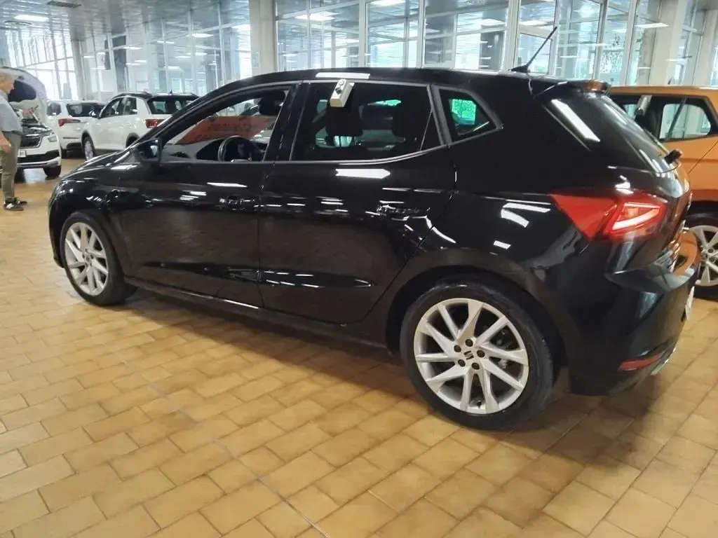 Usata Seat Ibiza FR 116 CV (85 kW) 2025 Nero midnight met. / metallizzato Utilitaria