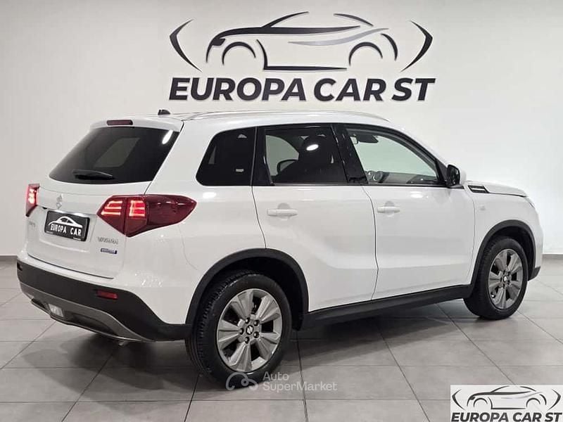 Usata Suzuki Vitara 129 CV (94 kW) 2021 Bianco SUV