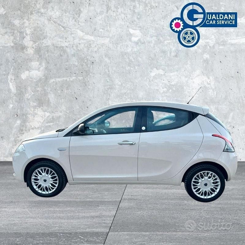 Usata Lancia Ypsilon Gold 69 CV (50 kW) 2016 Other Utilitaria