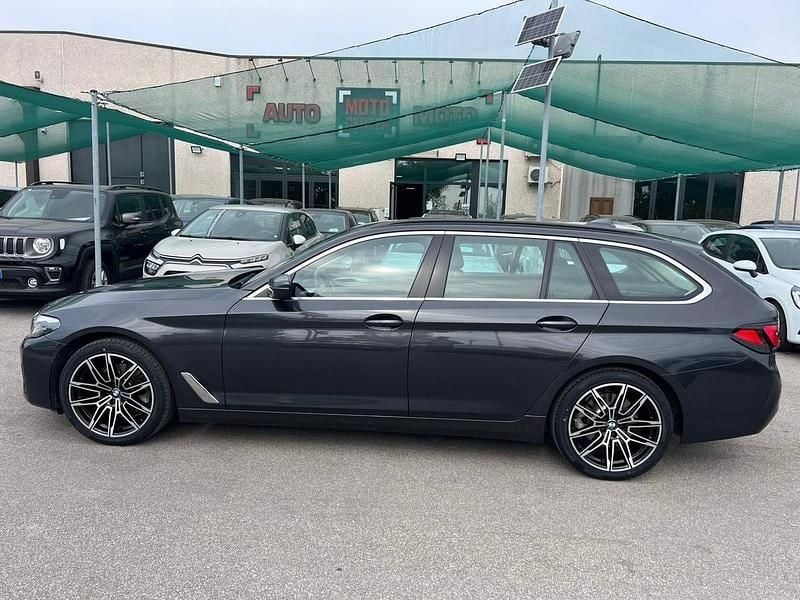 Usata BMW 520 190 CV (139 kW) 2021 Grigio Station wagon
