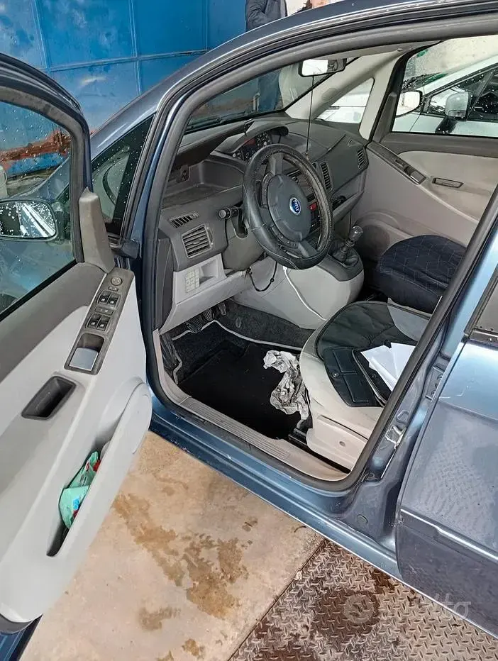 Usata Fiat Idea 69 CV (50 kW) 2004 Blu Monovolume