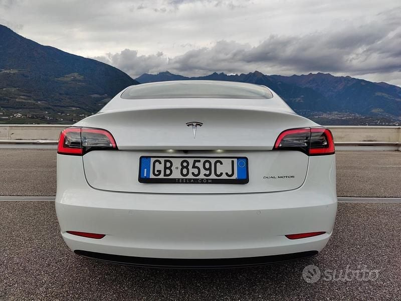 Usata Tesla Model 3 366 kW (498 CV) 2020 Bianco Berlina
